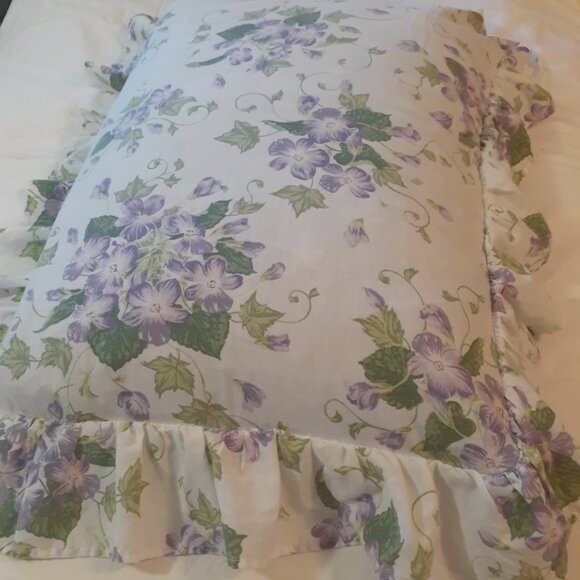 Vintage Violet Pillow Shams 2 Queen Size - Picture 8 of 8